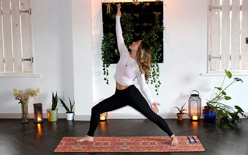 Infino-yoga-buoi-sang