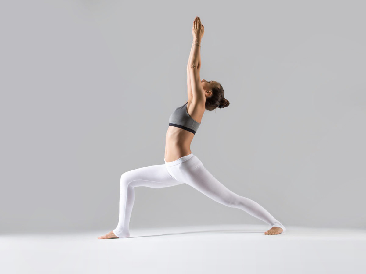 infino-yoga-tu-the-chien-binh-1-Warrior-I–Virabhadrasana-I